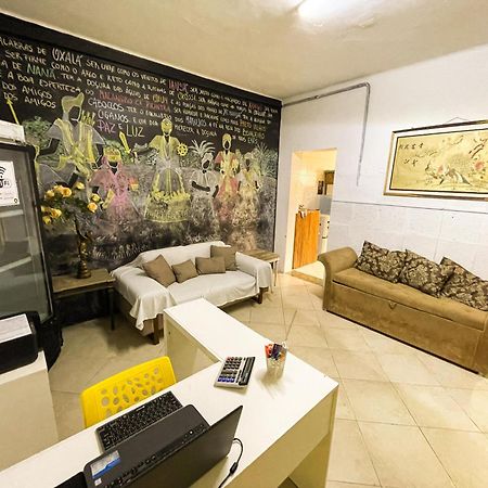 Hostel E Pousada Casa Amarela Salvador Bagian luar foto
